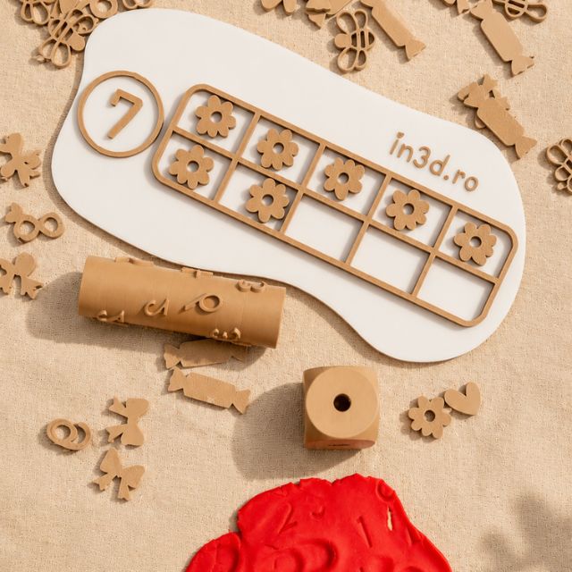 Set educational Montessori matematica distractiva, joaca cu plastilina - 50+ piese 3 Set educational Montessori matematica distractiva, joaca cu plastilina - 50+ piese